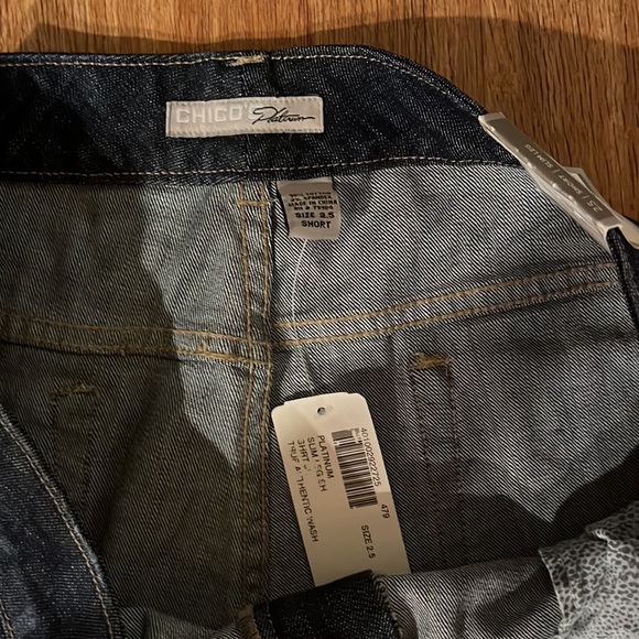 Chico’s 2.5 NWT Platinum Denim Ultimate Fit Jeans - Picture 3 of 7